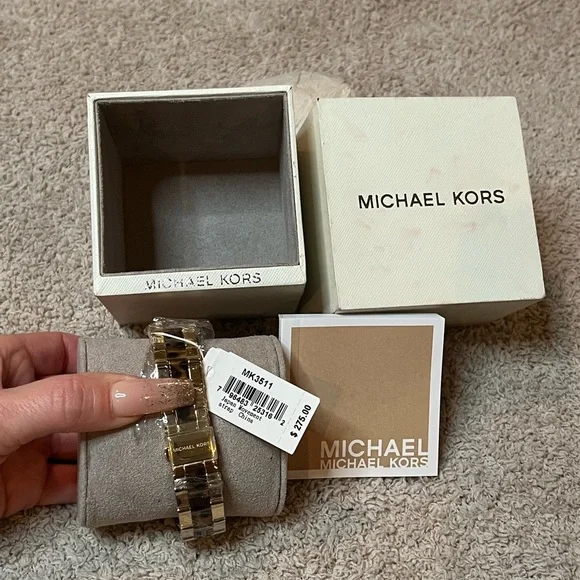 HP ? MICHAEL KORS Watch Michael Kors | Accessories | Hp Michael Kors Leather Watch  main image 2